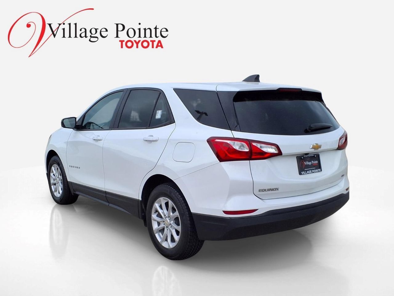 Used 2021 Chevrolet Equinox LS w/ LS Convenience Package AWD/4WD image 3