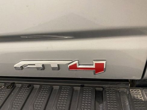Used 2025 GMC Sierra 2500 AT4 w/ AT4 Premium Plus Package AWD/4WD image 33