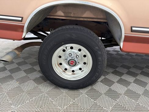 Used 1994 Ford F150 XL RWD image 16