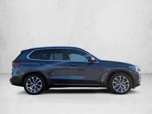 Used 2019 BMW X5 xDrive40i w/ Executive Package image 4