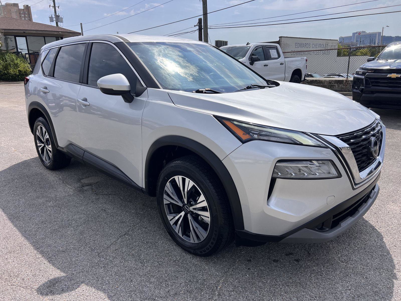 Used 2023 Nissan Rogue SV AWD/4WD image 35