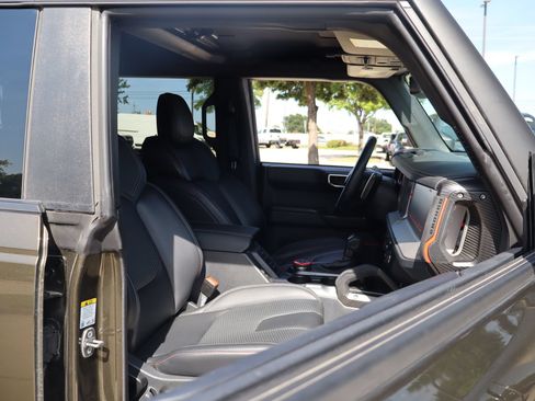 Used 2024 Ford Bronco Raptor w/ Interior Carbon Fiber Pack 6 AWD/4WD image 30