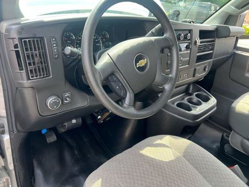 Used 2020 Chevrolet Express 3500 LS RWD image 12