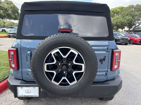Used 2025 Ford Bronco Outer Banks AWD/4WD image 4