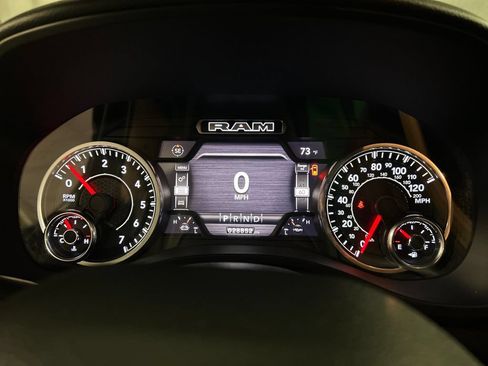 Used 2022 RAM 1500 Big Horn AWD/4WD image 16