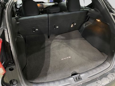 Used 2018 Nissan Kicks S FWD image 15