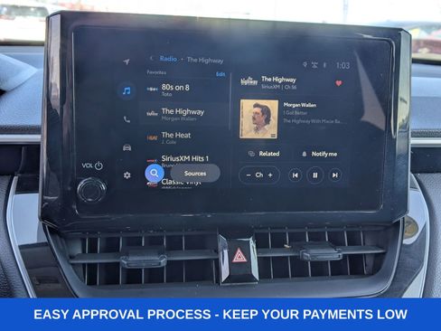 Used 2024 Toyota Corolla Cross LE image 28