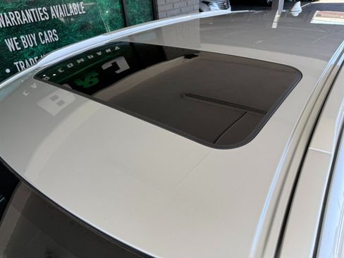 Used 2019 INFINITI QX60 Luxe w/ Essential Package FWD image 16