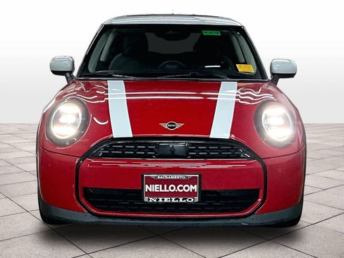 Used 2025 MINI Cooper 2-Door Hardtop image 3