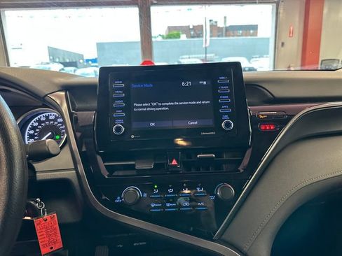 Certified 2021 Toyota Camry LE FWD image 23