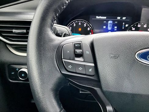 Used 2020 Ford Explorer XLT w/ Equipment Group 202A image 23