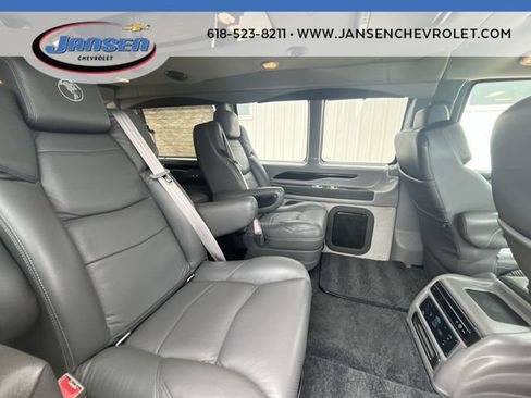 Used 2021 Chevrolet Express 2500 LS w/ Enhanced Convenience Package RWD image 27