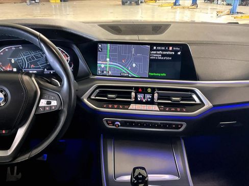 Used 2022 BMW X5 xDrive40i w/ Premium Package image 6