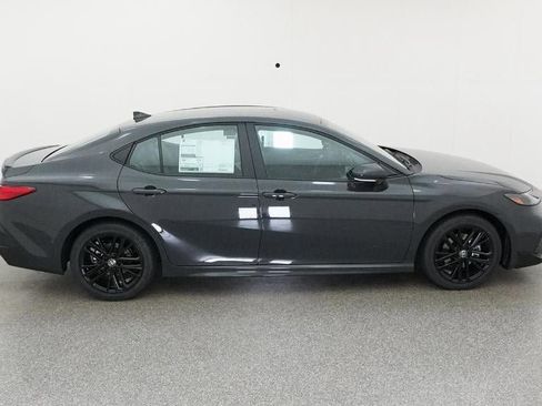 New 2026 Toyota Camry SE image 11