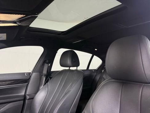 Used 2018 BMW 740i 740i image 5