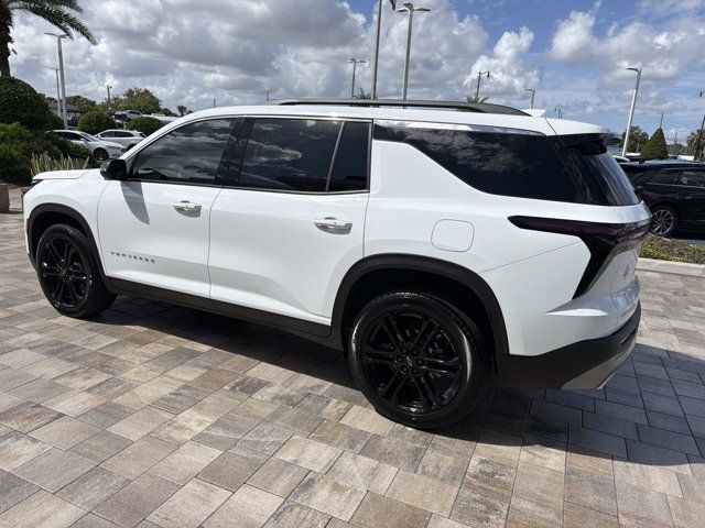 Used 2026 Chevrolet Traverse LT FWD image 4