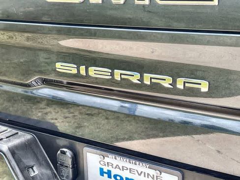 Used 2021 GMC Sierra 1500 Elevation AWD/4WD image 8