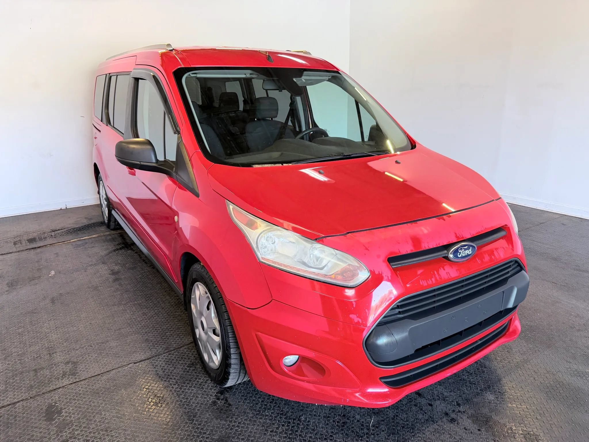Used 2014 Ford Transit Connect XLT FWD image 4