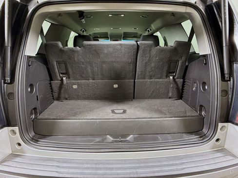 Used 2019 GMC Yukon SLE w/ SLE Value Package image 34