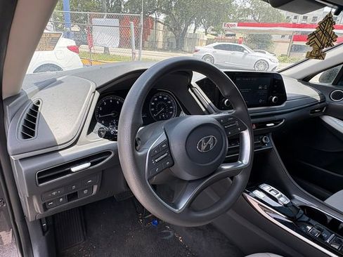 Used 2023 Hyundai Sonata SE FWD image 21