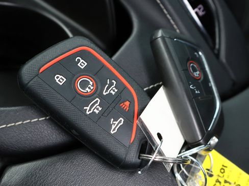 Used 2020 Chevrolet Corvette 2LT w/ 2LT Preferred Equipment Group image 31