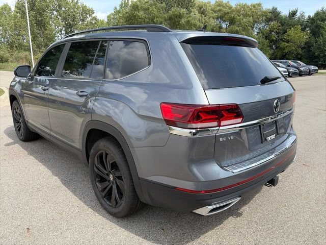 Used 2023 Volkswagen Atlas SE w/ Black Wheel Package AWD/4WD image 4