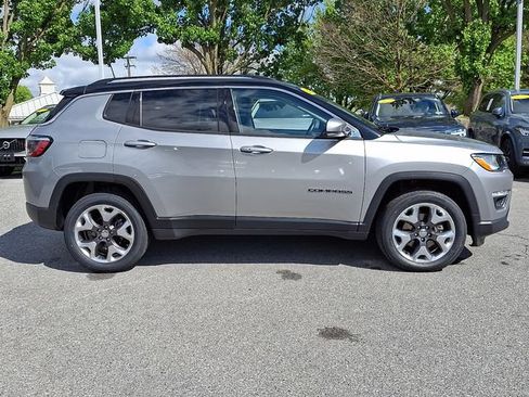 Used 2021 Jeep Compass Limited w/ Sun and Sound Group AWD/4WD image 7