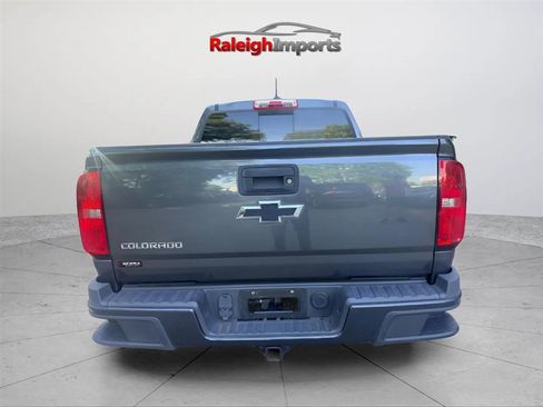 Used 2016 Chevrolet Colorado Z71 RWD image 3
