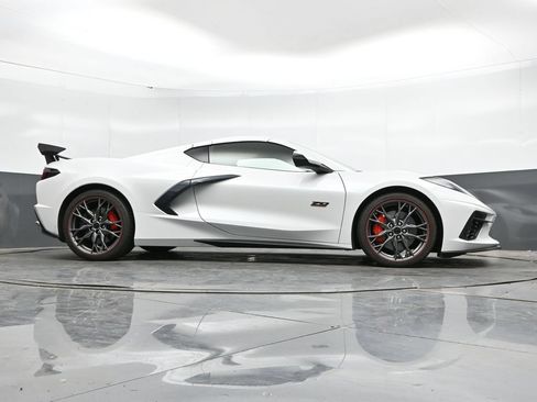Used 2023 Chevrolet Corvette Stingray Premium Cpe w/ Z51 Performance Package RWD image 34