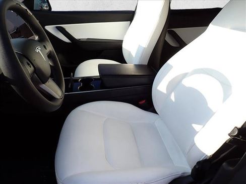 Used 2020 Tesla Model Y Long Range AWD/4WD image 11