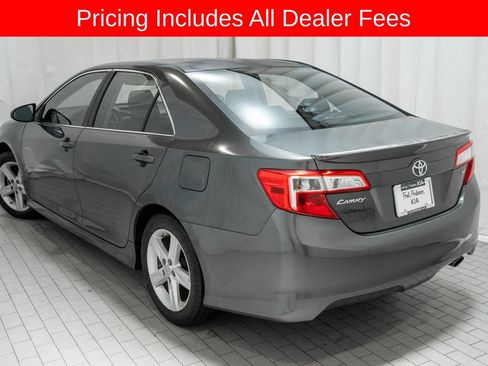 Used 2012 Toyota Camry FWD image 3