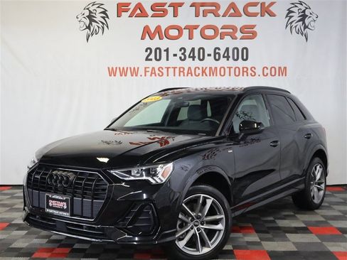 Used 2023 Audi Q3 2.0T Premium Plus w/ Premium Plus Package image 1