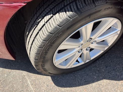 Used 2012 Subaru Legacy 2.5i Premium w/ All-Weather Pkg + Moonroof AWD/4WD image 22