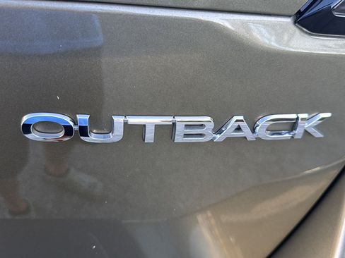 Certified 2022 Subaru Outback Limited AWD/4WD image 47