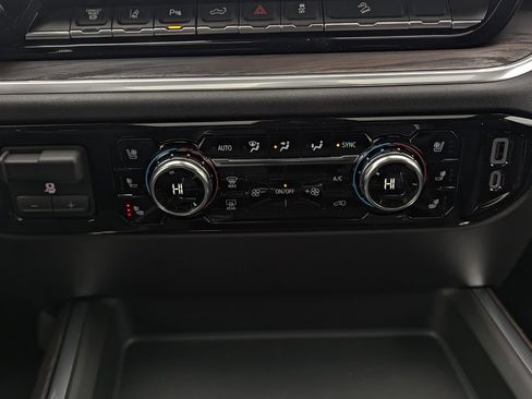 New 2026 GMC Sierra 2500 SLT w/ SLT Premium Package image 27