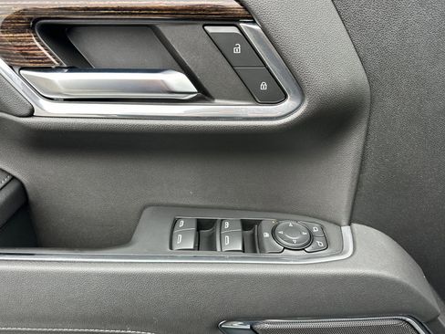 Used 2023 GMC Sierra 1500 Elevation image 12