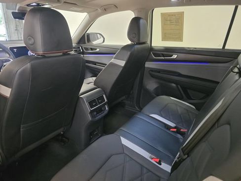 Used 2024 Volkswagen Atlas Peak Edition SE AWD/4WD image 26