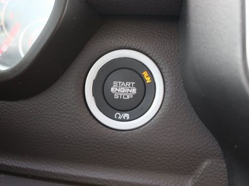 Used 2025 RAM 1500 Laramie w/ Laramie Southwest Edition image 18