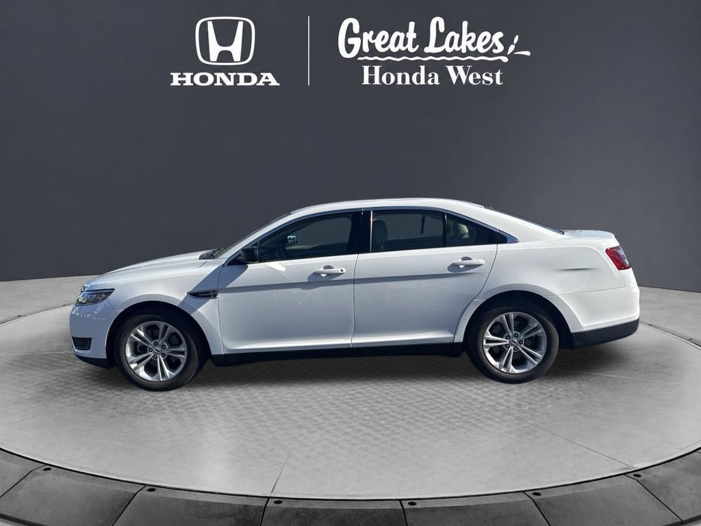 Used 2018 Ford Taurus SE FWD image 13
