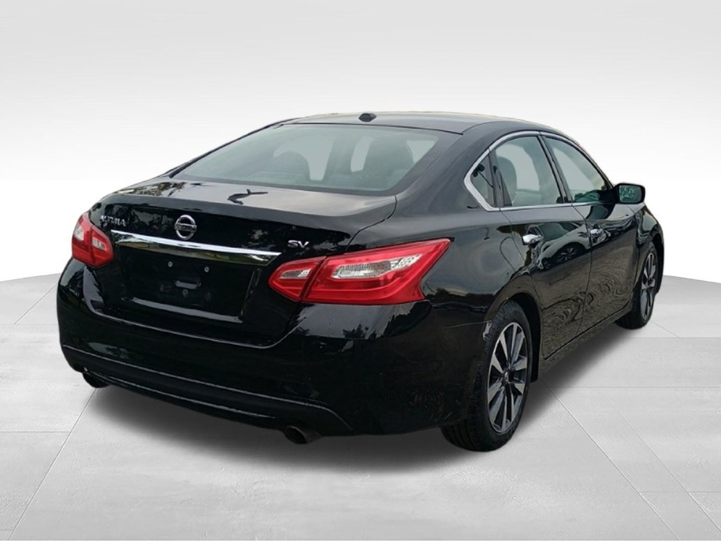 Used 2017 Nissan Altima 2.5 SV FWD image 6