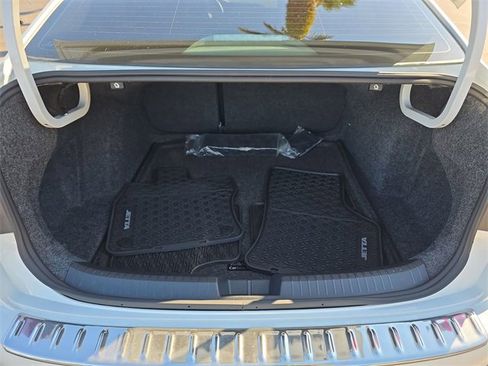 Certified 2024 Volkswagen Jetta SE image 9