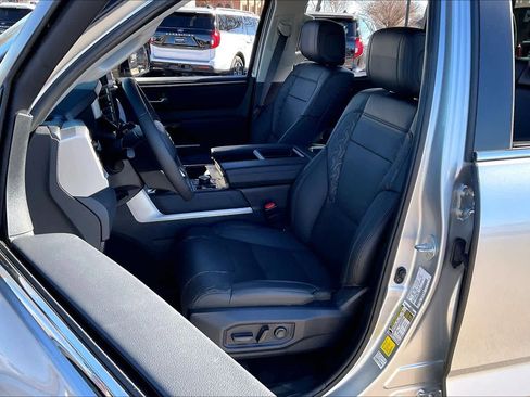 Used 2024 Toyota Tundra Limited image 7