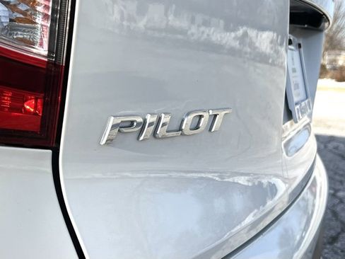 Certified 2022 Honda Pilot Elite image 12