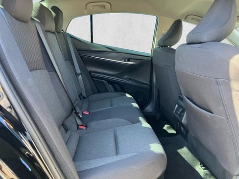 Used 2025 Toyota Camry LE FWD image 19