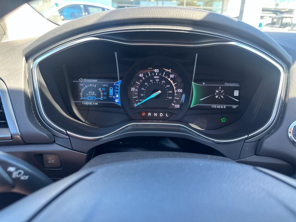 Used 2015 Ford Fusion Titanium FWD image 10