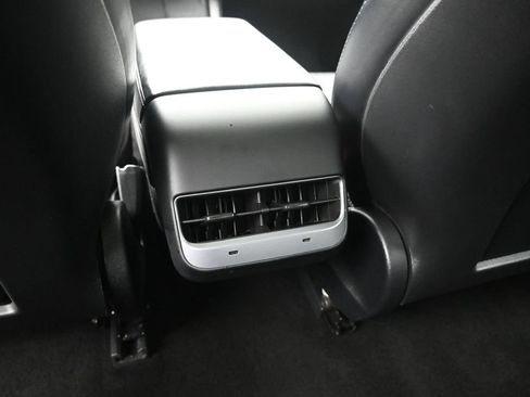 Used 2023 Tesla Model 3 Standard Range RWD image 17