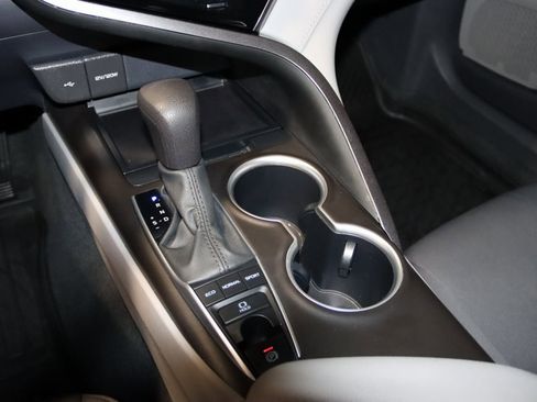 Used 2023 Toyota Camry LE image 41