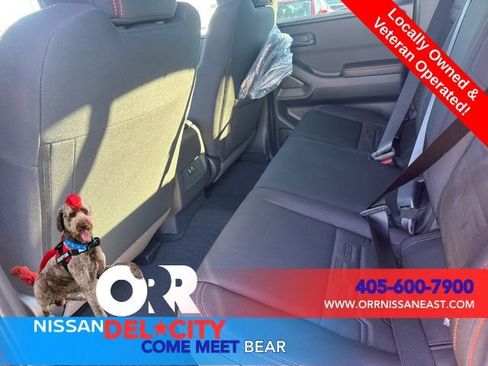 Used 2026 Nissan Frontier PRO-4X w/ Tow Package AWD/4WD image 12