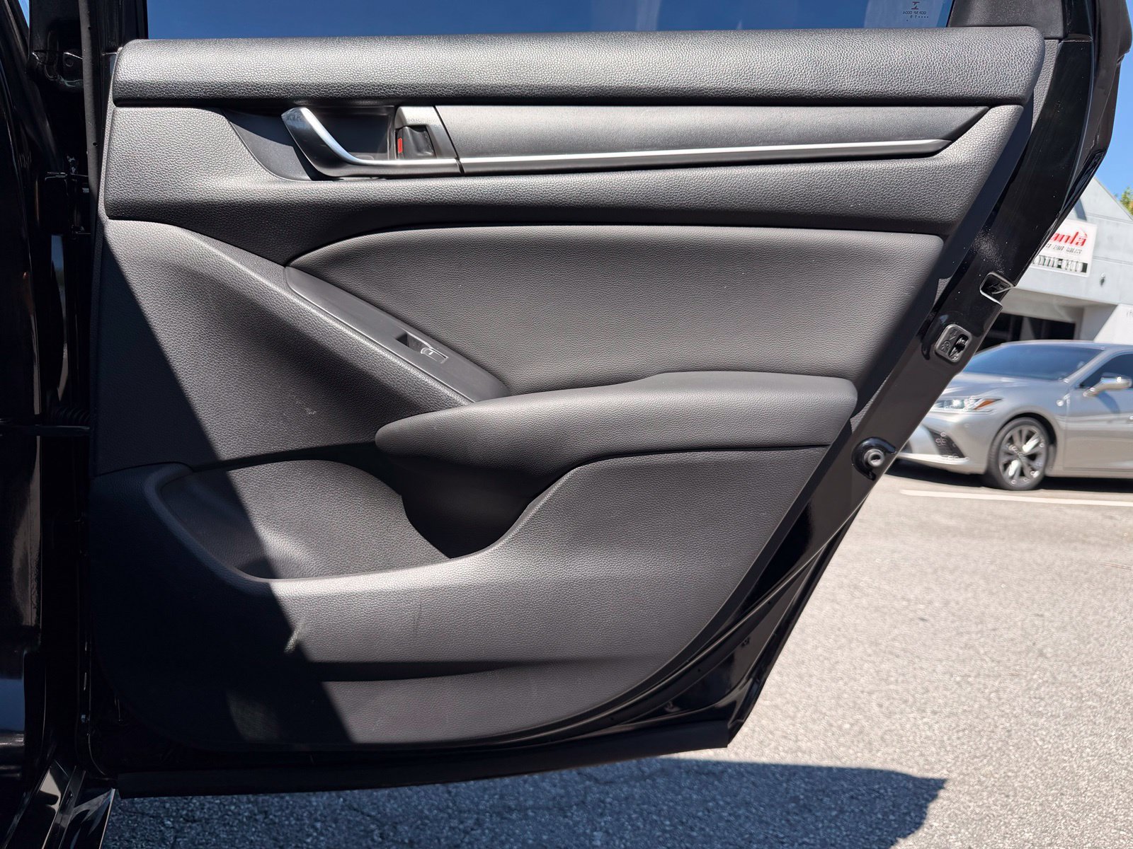 Used 2019 Honda Accord LX image 28