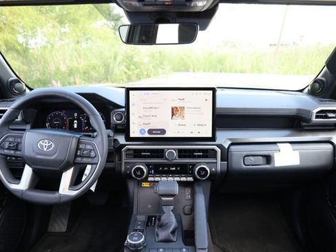 New 2026 Toyota 4Runner Limited AWD/4WD image 26